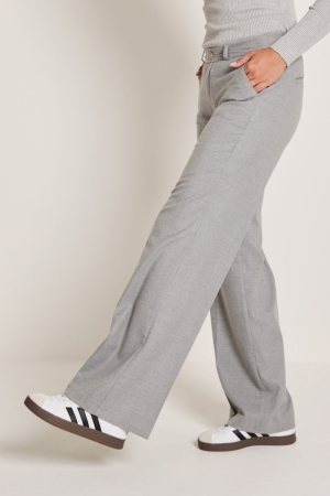 Mira (Pleat) 108 - Light G