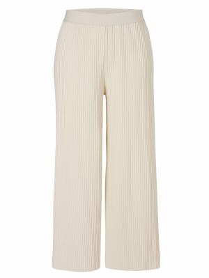  780 beige