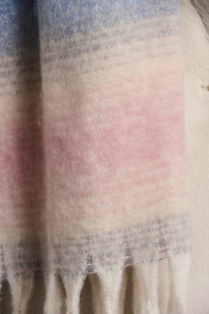 Erica.7002512 Soft blue pink