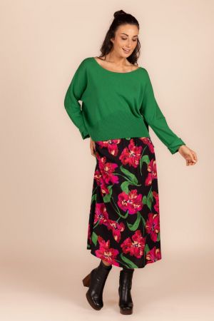 GREEN
