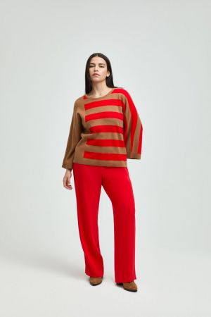 61199 0510 SCARLET RE