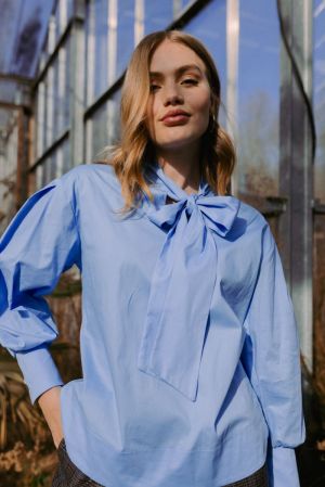 W26 70021 BL 16 BLUE LEGER