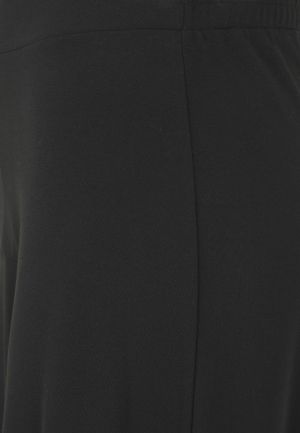  99 Schwarz