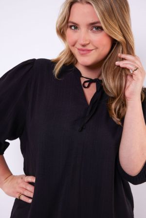 26ZQE19 001 Black