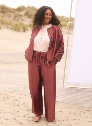 Liv 8930 Plum