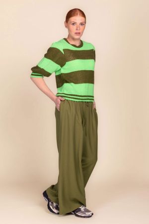 9026 BS SWEATER PESTO
