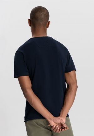  649 Dk. Navy