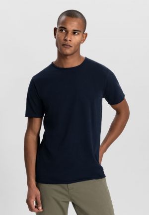  649 Dk. Navy