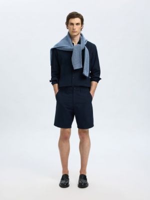 16092367 4384178 Blue Sk