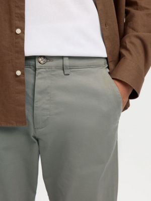 16087663 4238371 Grey Ve