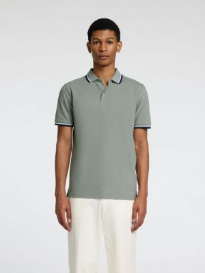 16095852 4637775 Green I