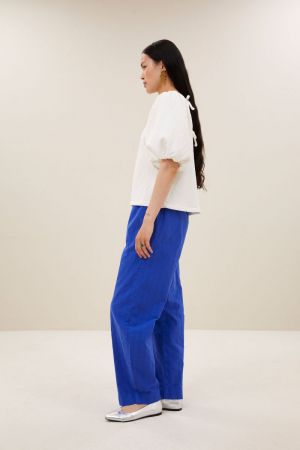 jet 010 off white