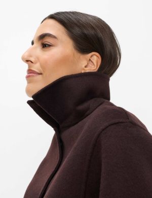 95997240 55 brunette