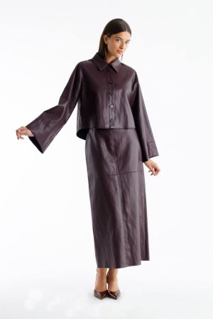  590 AUBERGINE