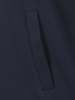 820 indigo