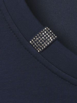  820 indigo