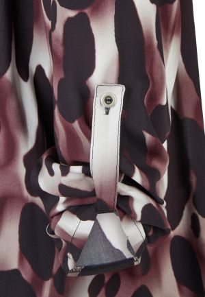  49 Aubergine