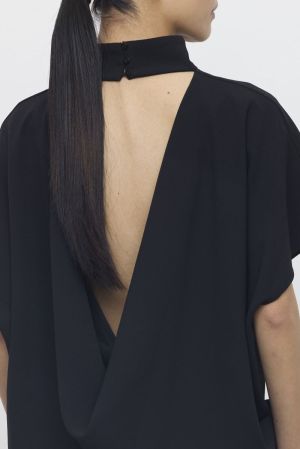 EFW260269 001 NERO