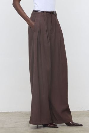 EFW260191 038 MARRONE