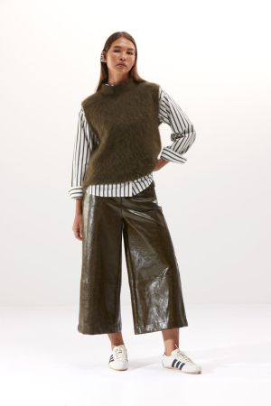 DJONA OLIVE OLIVE