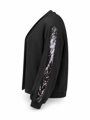 8220 09 Black